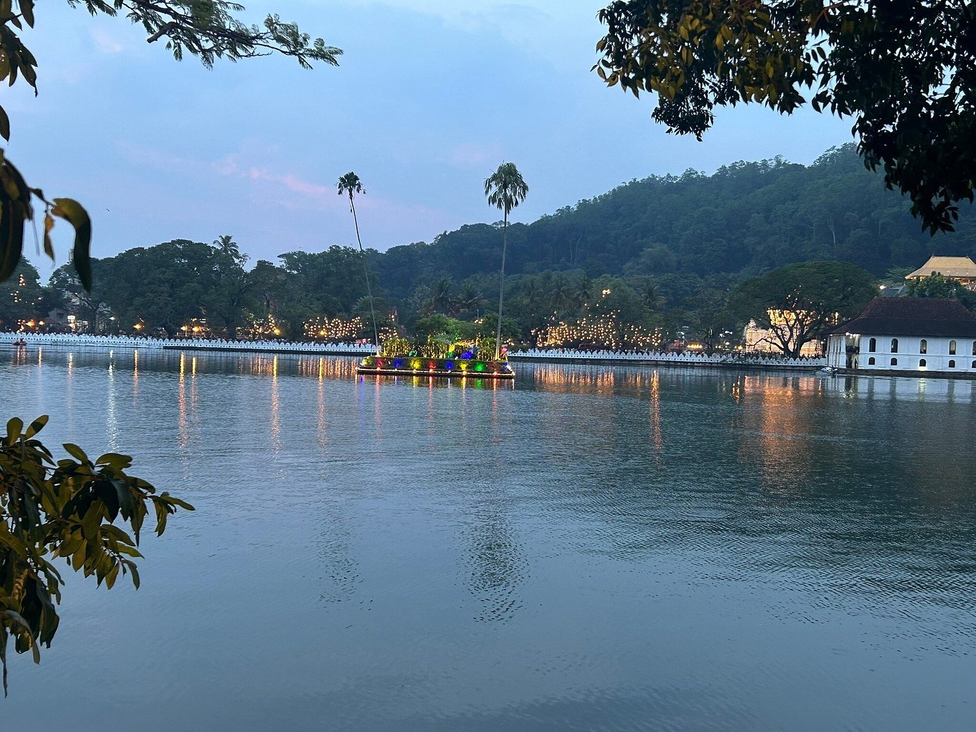 Kandy Lake