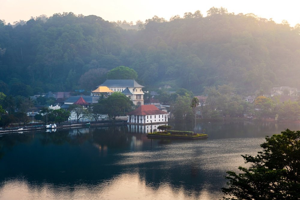 Kandy Lake