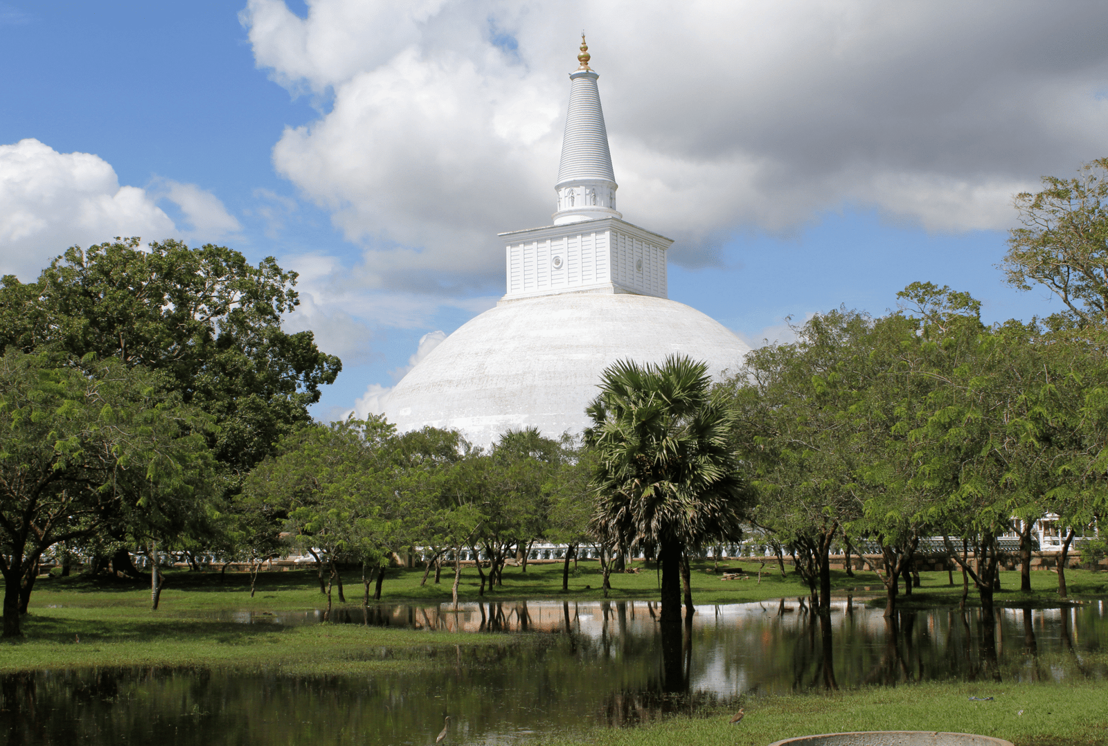 Ruwanwelisaya Stupa